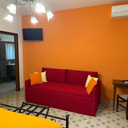 B&B Villa Mirella Casnate Con Bernate Exteriér fotografie