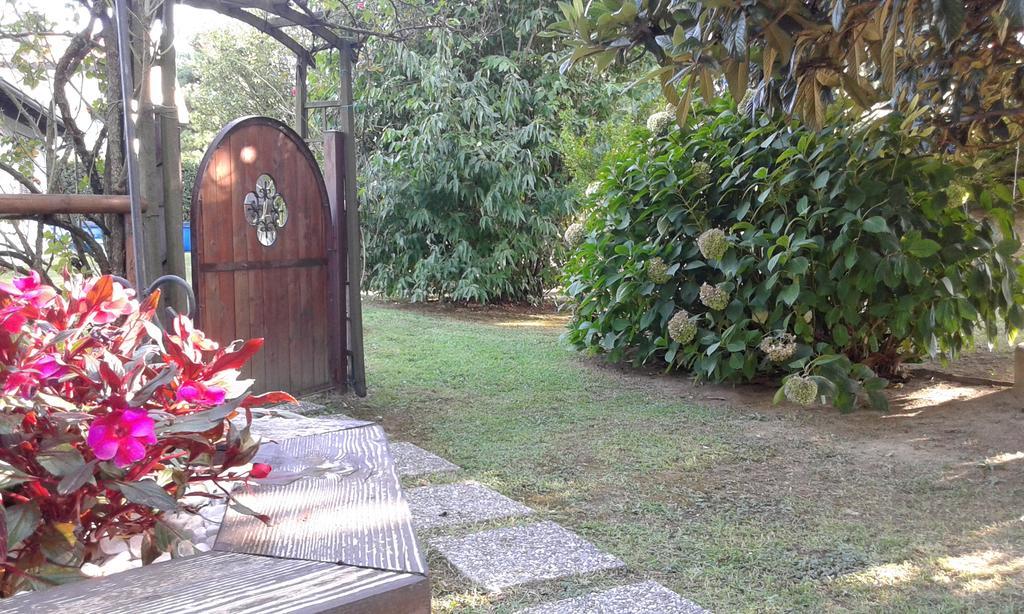 B&B Villa Mirella Casnate Con Bernate Exteriér fotografie